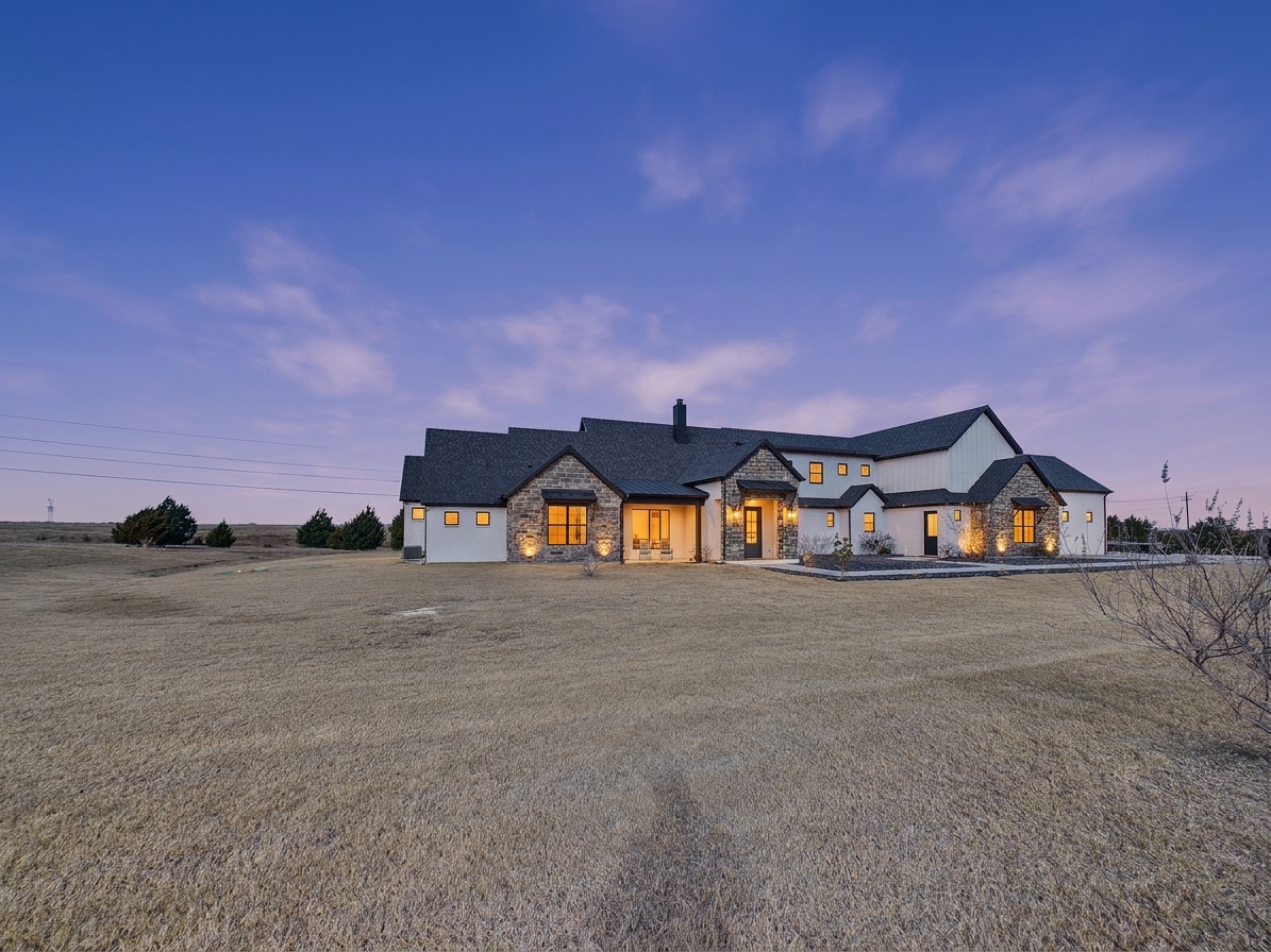 3161 Northgate, Celina twilight